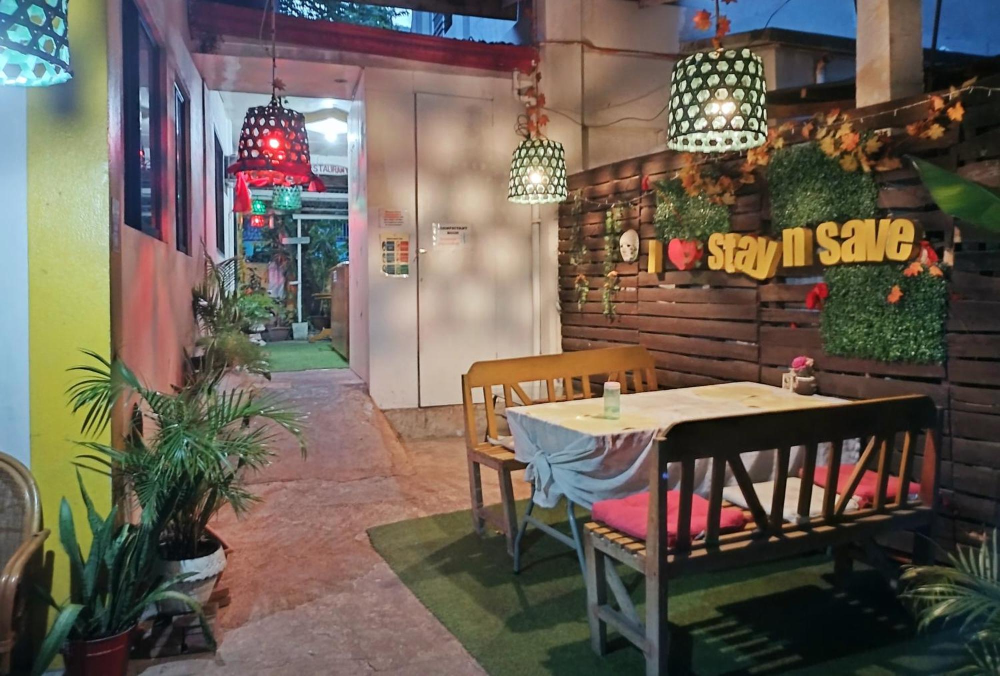 Stay N Save B&B Oslob Buitenkant foto